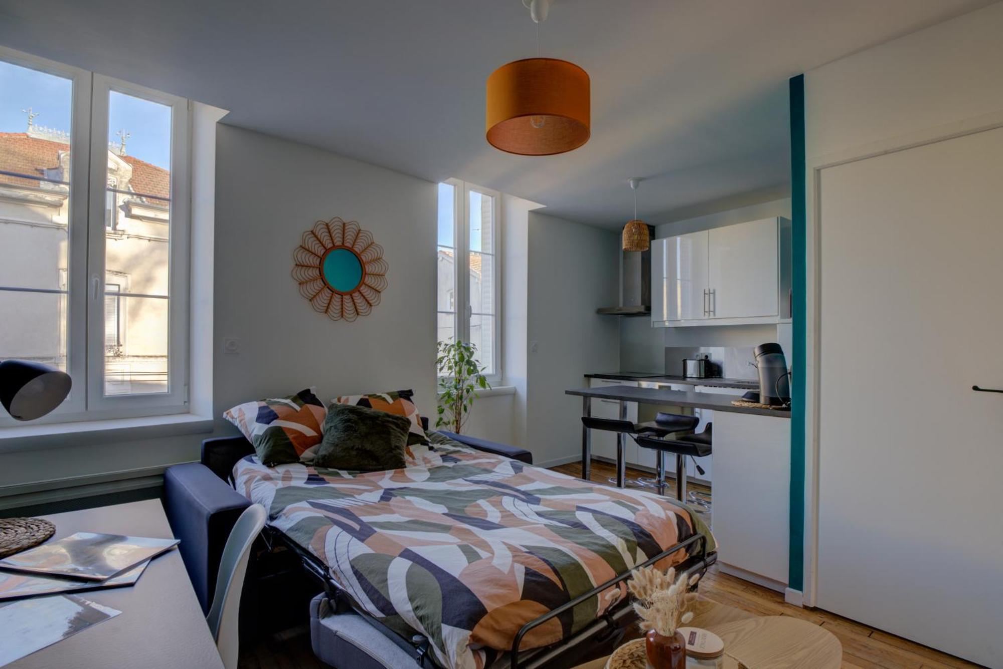 Ferienwohnung Le Tournassin-Balcon-Stationnement Gratuit Bourg-en-Bresse Exterior foto